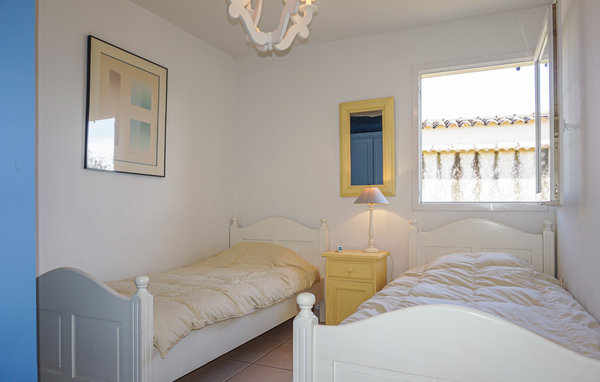 Location de vacances - Saint Pons de Mauchiens , France - FLH354 605