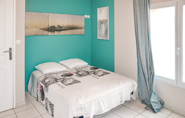 Semesterhus - Colombiers , Frankrike - FLH382 603