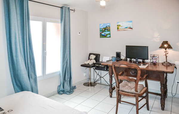Semesterhus - Colombiers , Frankrike - FLH382 604