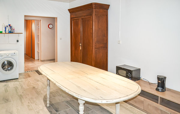 Semesterhus - Colombiers , Frankrike - FLH382 501