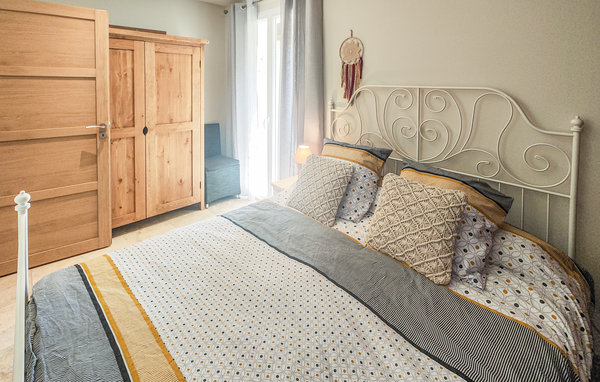 Holiday Home - Saint-Jean-de-Minervois , France - FLH386 602