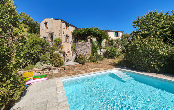 Location de vacances - La Vacquerie-et-Saint-Martin-d , France - FLH391 1