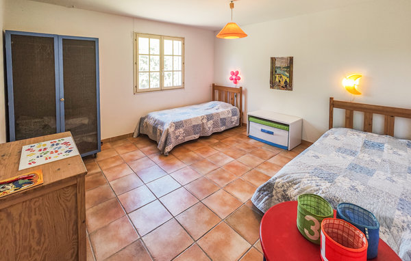 Holiday Home - Fouzilhon , France - FLH392 603