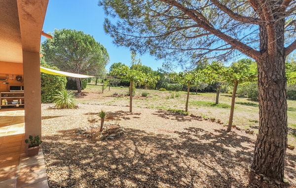 Holiday Home - Fouzilhon , France - FLH392 104