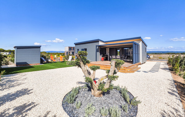 Location de vacances - Olonzac , France - FLH396 81