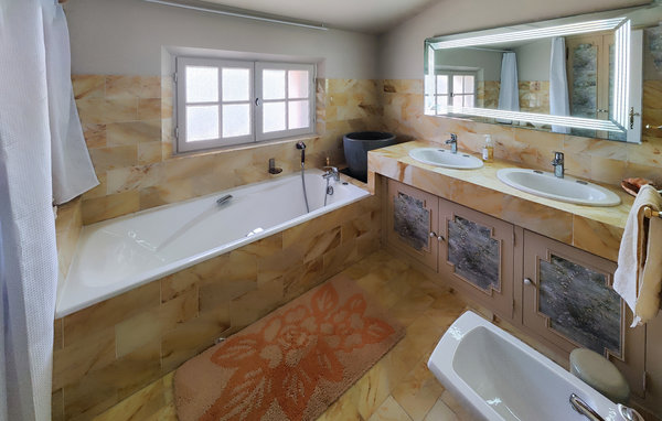Location de vacances - Cébazan , France - FLH423 701