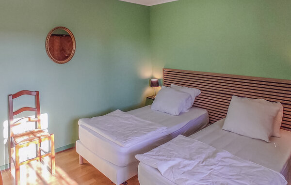 Location de vacances - Cébazan , France - FLH423 605