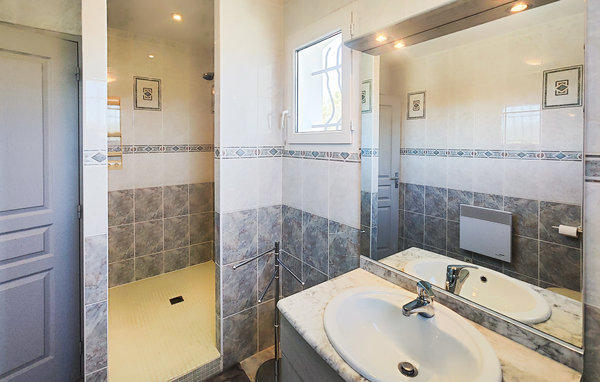 Holiday Home - Prades-sur-Vernazobre , France - FLH437 704
