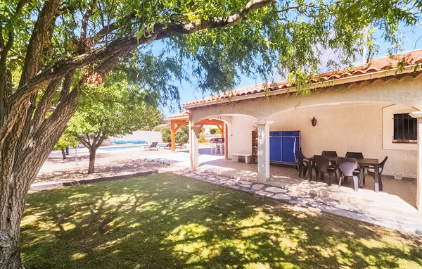 Holiday Home - Prades-sur-Vernazobre , France - FLH437 101
