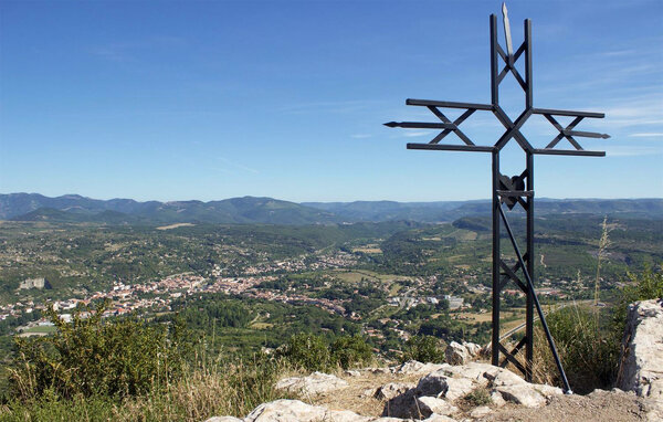 Location de vacances - Faugères , France - FLH444 901