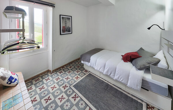 Location de vacances - Faugères , France - FLH444 611