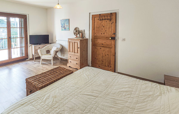 Holiday Home - Montblanc , France - FLH547 602