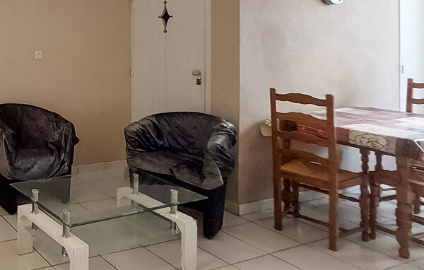 Apartment - Balaruc-Les-Bains , France - FLH562 302