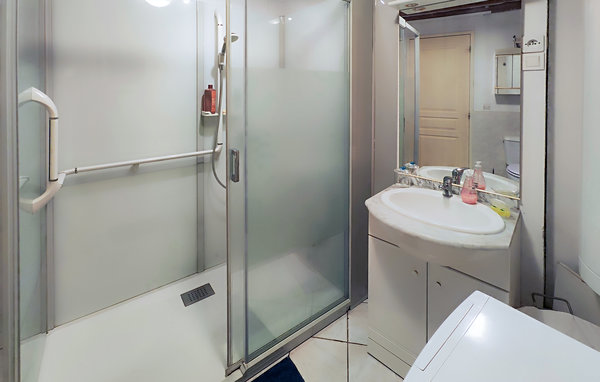 Location de vacances - Nébian , France - FLH613 701