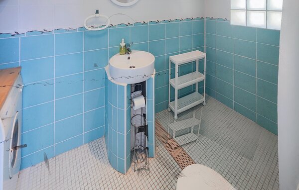 Location de vacances - Saint-Chinian , France - FLH619 701