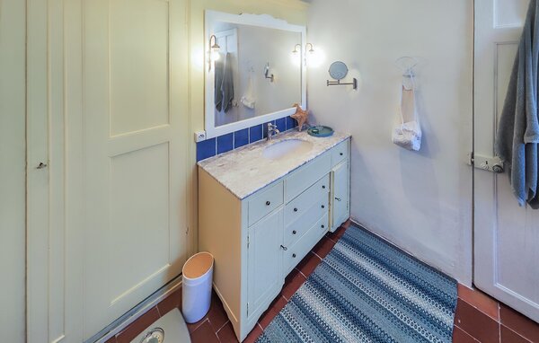 Location de vacances - Saint-Chinian , France - FLH619 704