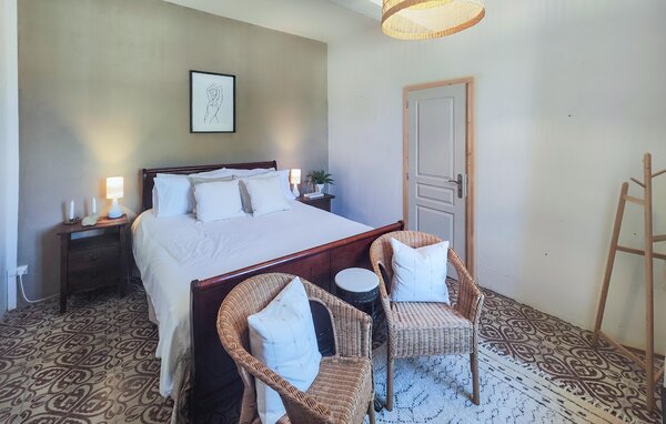 Location de vacances - Saint-Chinian , France - FLH619 607