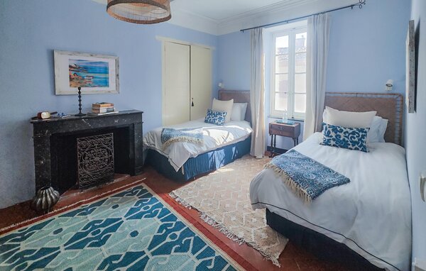 Location de vacances - Saint-Chinian , France - FLH619 614