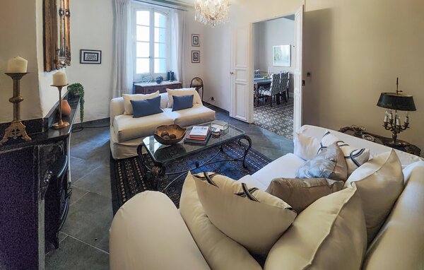 Location de vacances - Saint-Chinian , France - FLH619 302