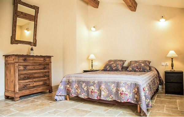 Location de vacances - Cabrerolles , France - FLH630 601
