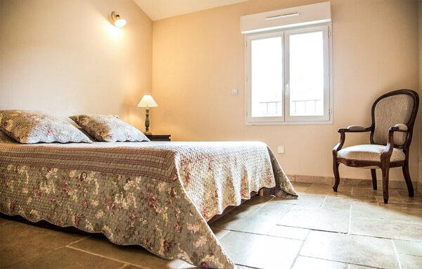 Location de vacances - Cabrerolles , France - FLH630 603