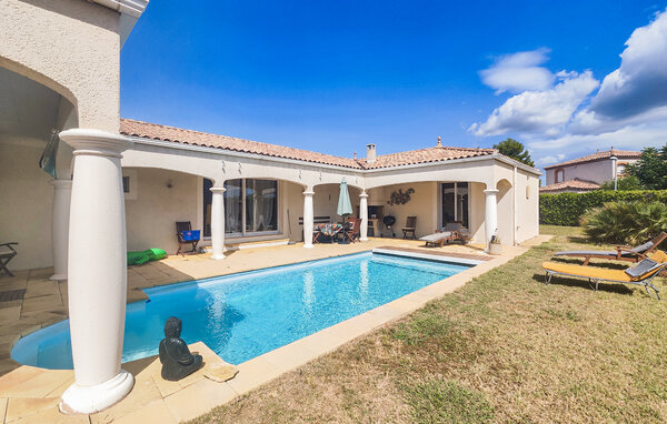 Location de vacances - Creissan , France - FLH637 1