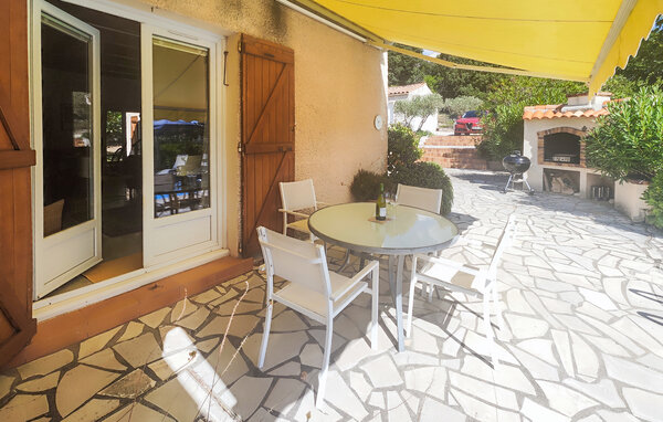 Location de vacances - Assignan , France - FLH640 12