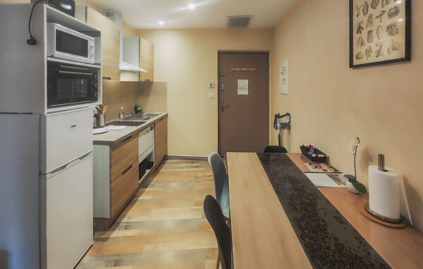 Appartement - Saint Chinian , France - FLH648 3