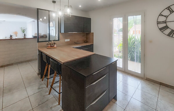 Location de vacances - Cessenon sur Orb , France - FLH677 402