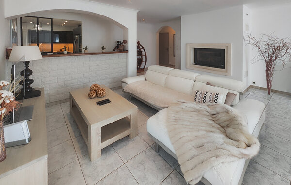 Location de vacances - Cessenon sur Orb , France - FLH677 301
