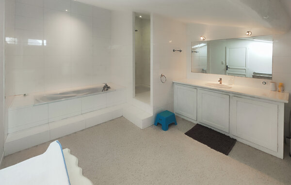 Location de vacances - Pailhes , France - FLH683 705