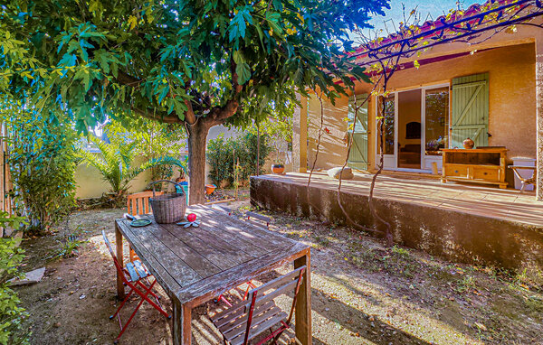 Casa de vacaciones - MONTBAZIN , Francia - FLH690 101