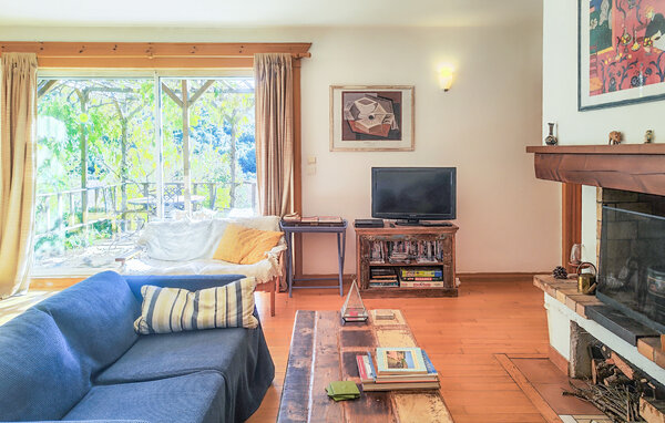 Semesterhus - Faugères , Frankrike - FLH691 302