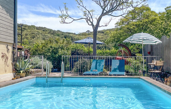 Semesterhus - Faugères , Frankrike - FLH691 12