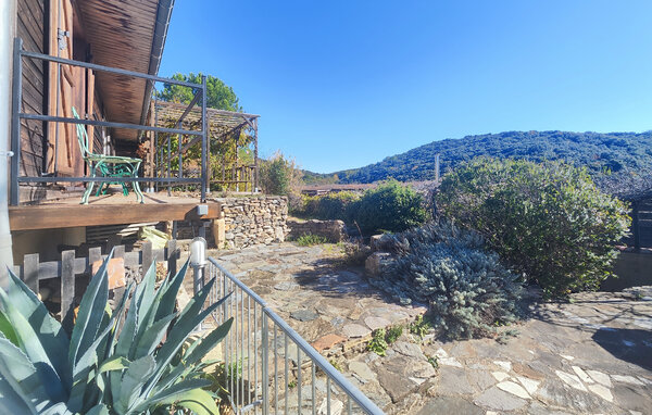 Semesterhus - Faugères , Frankrike - FLH691 16