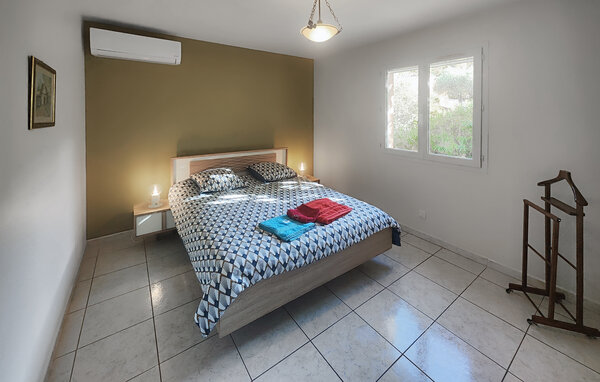 Location de vacances - Saint Chinian , France - FLH692 601