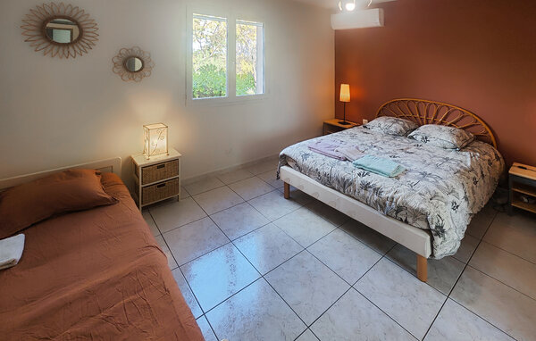 Location de vacances - Saint Chinian , France - FLH692 7