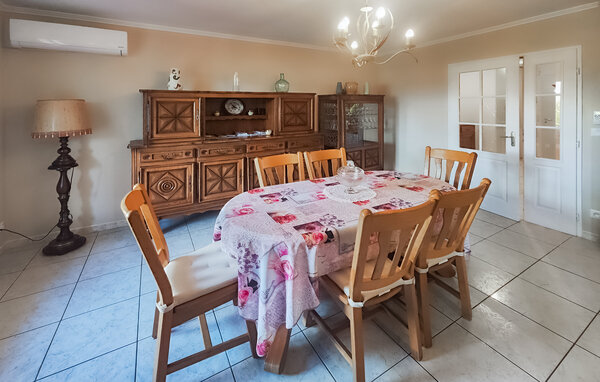 Location de vacances - Saint Chinian , France - FLH692 305