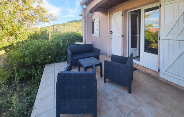 Location de vacances - Saint Chinian , France - FLH692 2