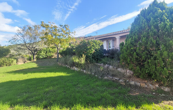 Location de vacances - Saint Chinian , France - FLH692 102