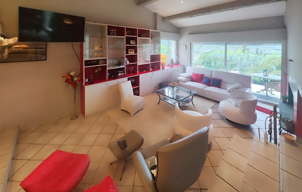 Location de vacances - Cessenon sur Orb , France - FLH697 301