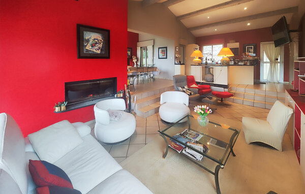 Location de vacances - Cessenon sur Orb , France - FLH697 302