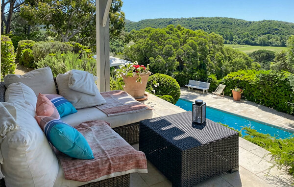 Location de vacances - Cessenon sur Orb , France - FLH697 101