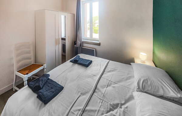 Holiday Home - Villespassans , France - FLH698 608