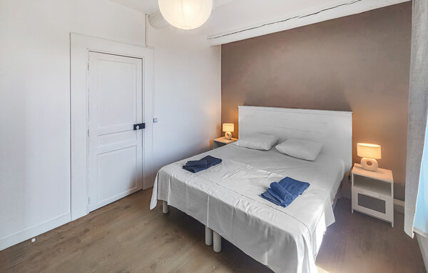 Holiday Home - Villespassans , France - FLH698 610