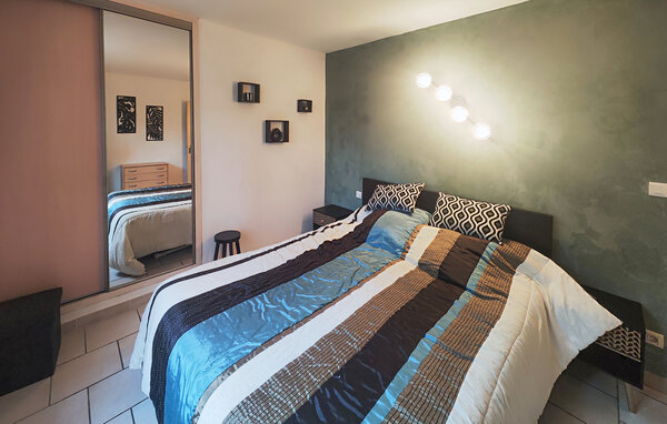 Location de vacances - Saint Chinian , France - FLH723 604