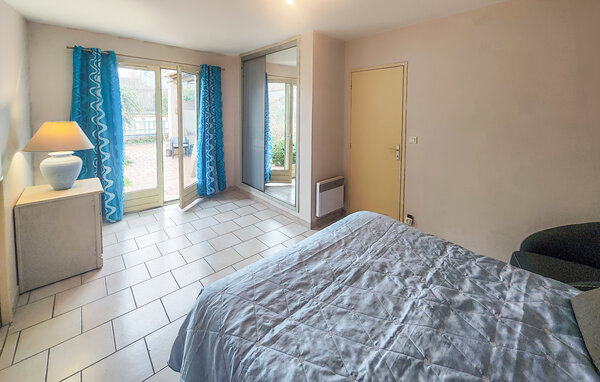 Location de vacances - Saint Chinian , France - FLH723 608