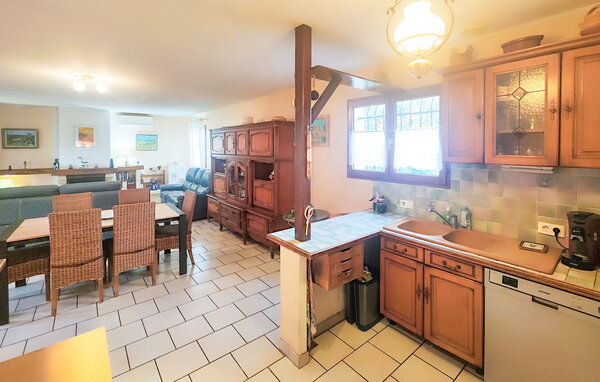 Location de vacances - Saint Chinian , France - FLH723 401