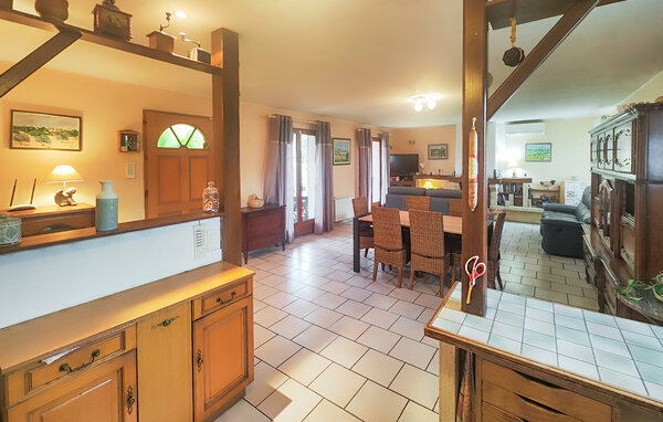 Location de vacances - Saint Chinian , France - FLH723 5