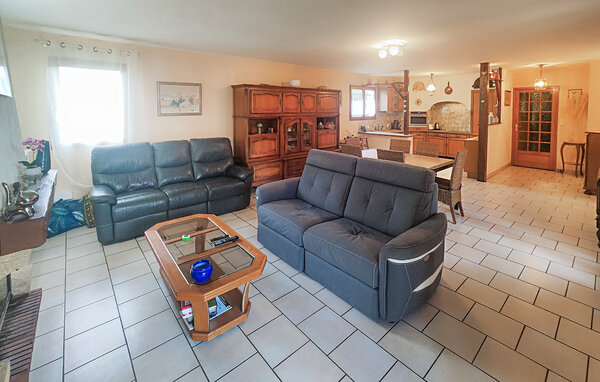 Location de vacances - Saint Chinian , France - FLH723 3